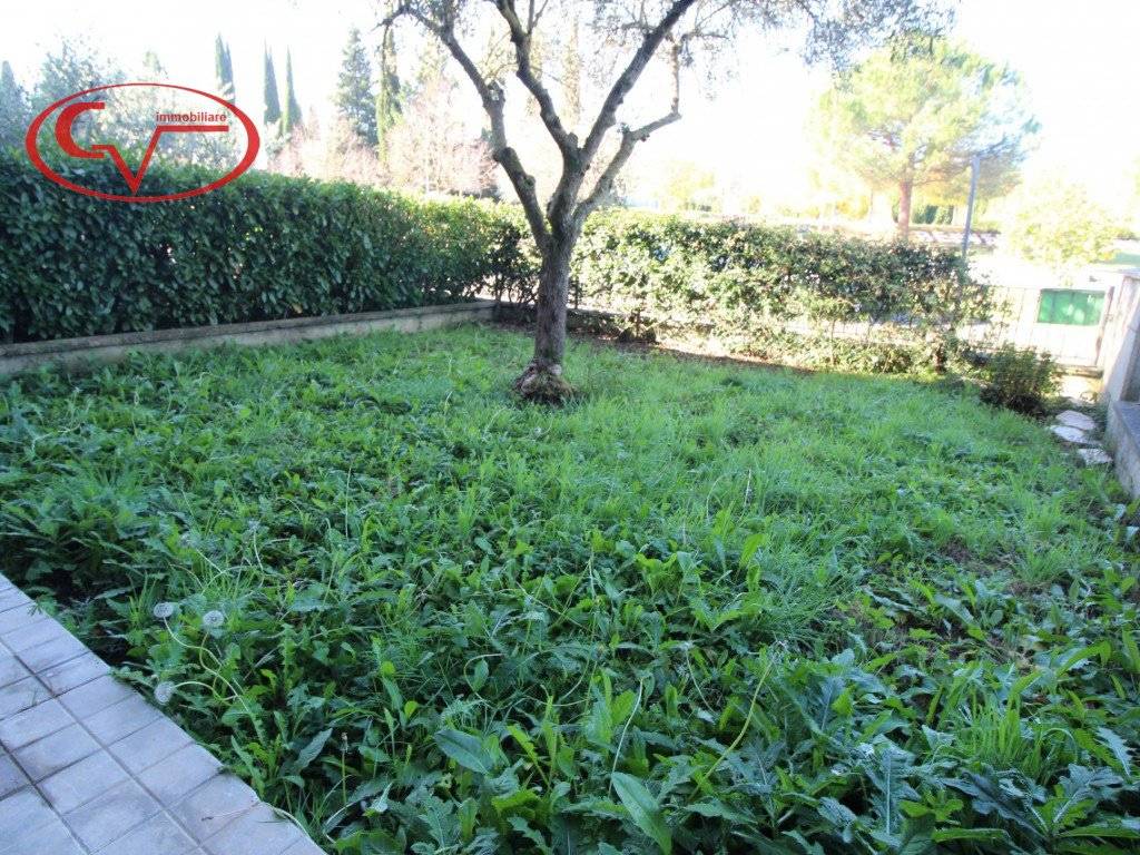 Appartamento a Cavriglia in Via Giuseppe Di Vittorio - Foto 3