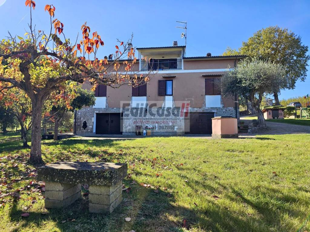 Villa a Bassano in teverina in Via Ortana - Foto 3