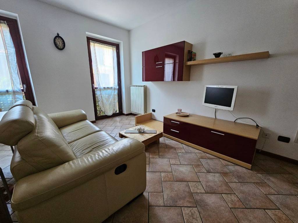 Appartamento a Galliate in Via Giacomo Matteotti, 66 - Foto 2