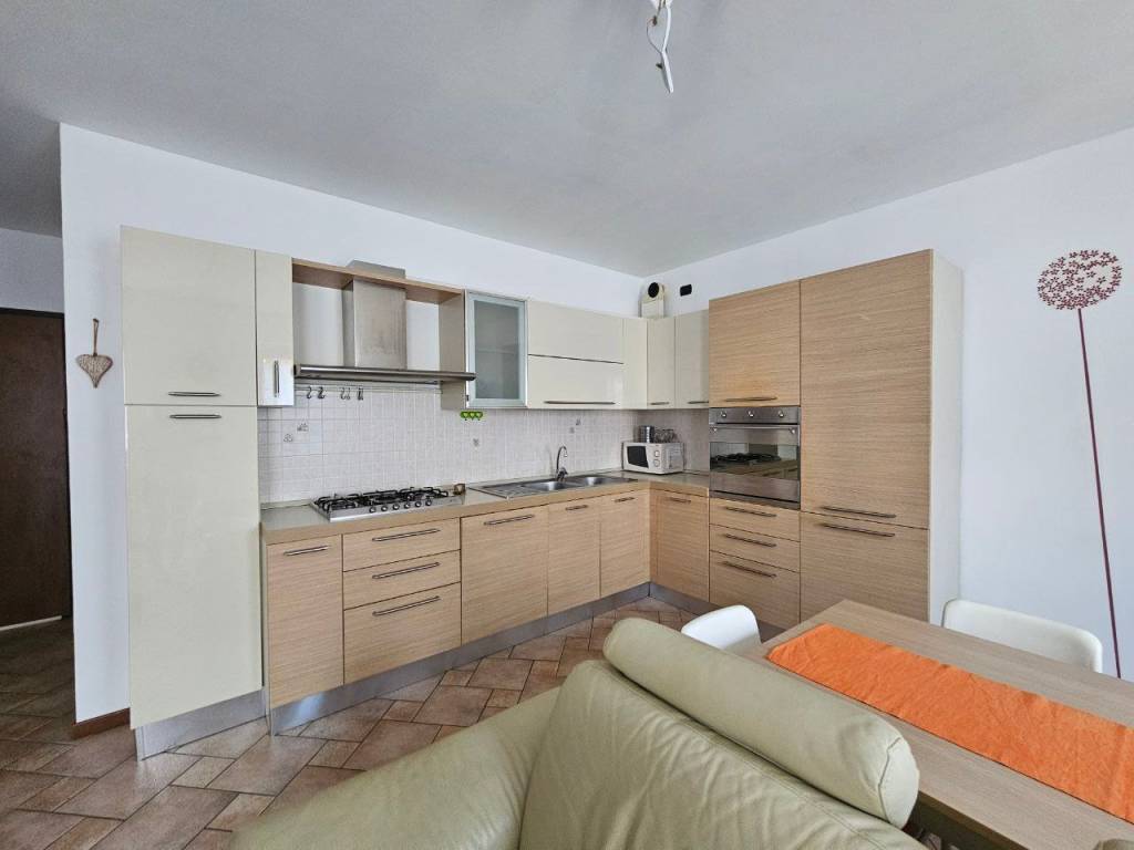 Appartamento a Galliate in Via Giacomo Matteotti, 66 - Foto 5