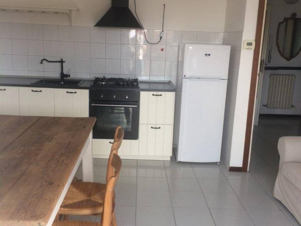 Appartamento a Colle brianza in Via Alessandro Volta - Foto 2