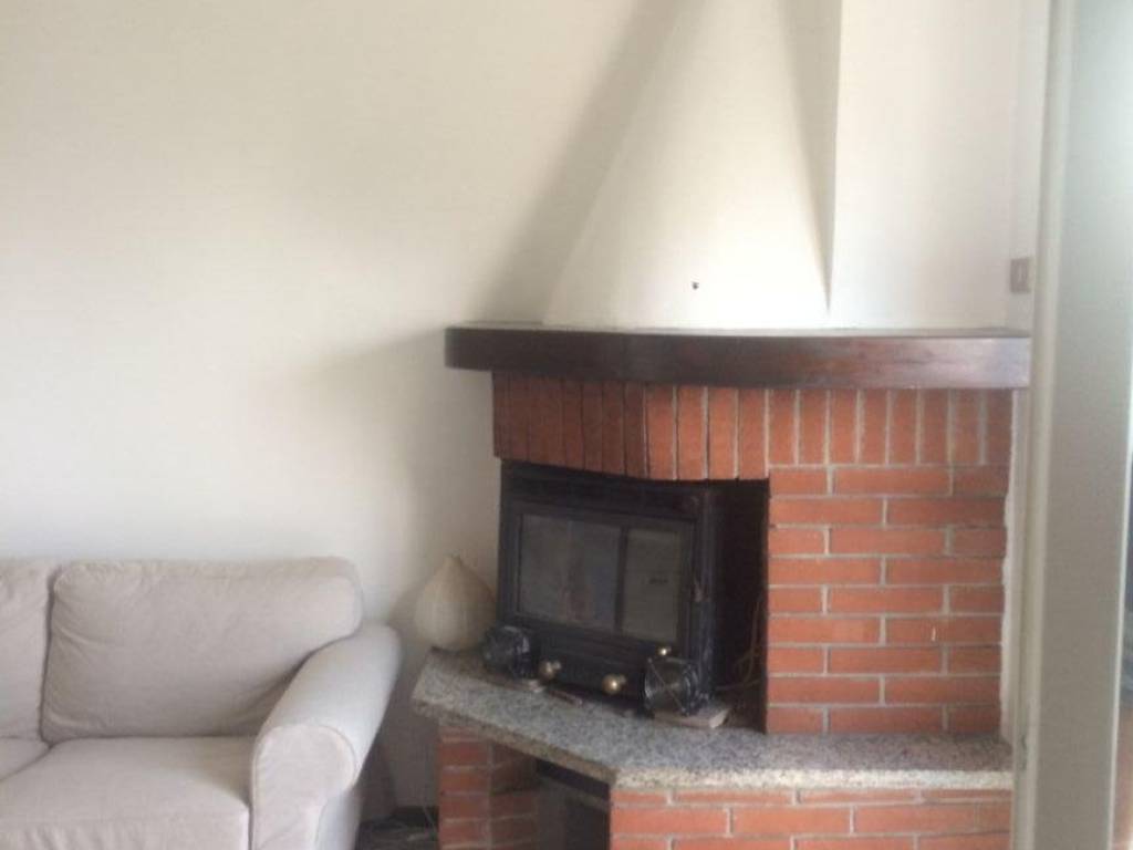 Appartamento a Colle brianza in Via Alessandro Volta - Foto 4