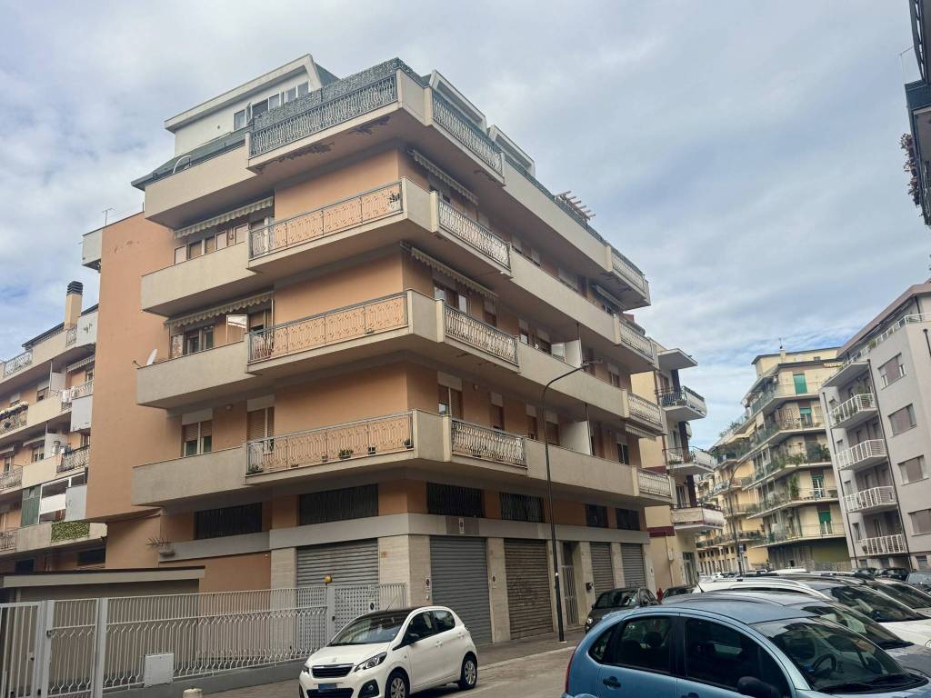 Attico / mansarda a Pescara in Via Vasco De Gama, 5 - Foto 2