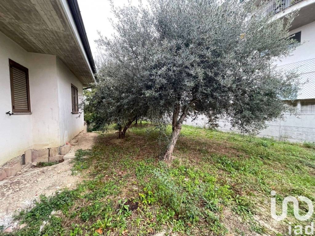Villa a Pianella in LocalitÃ QUERCIA DELL'OMPISO - Foto 3