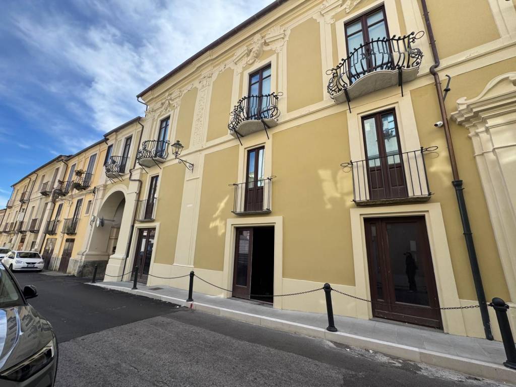 Immobile a Lamezia terme in Via Antonio d'Ippolito, 37 - Foto 2