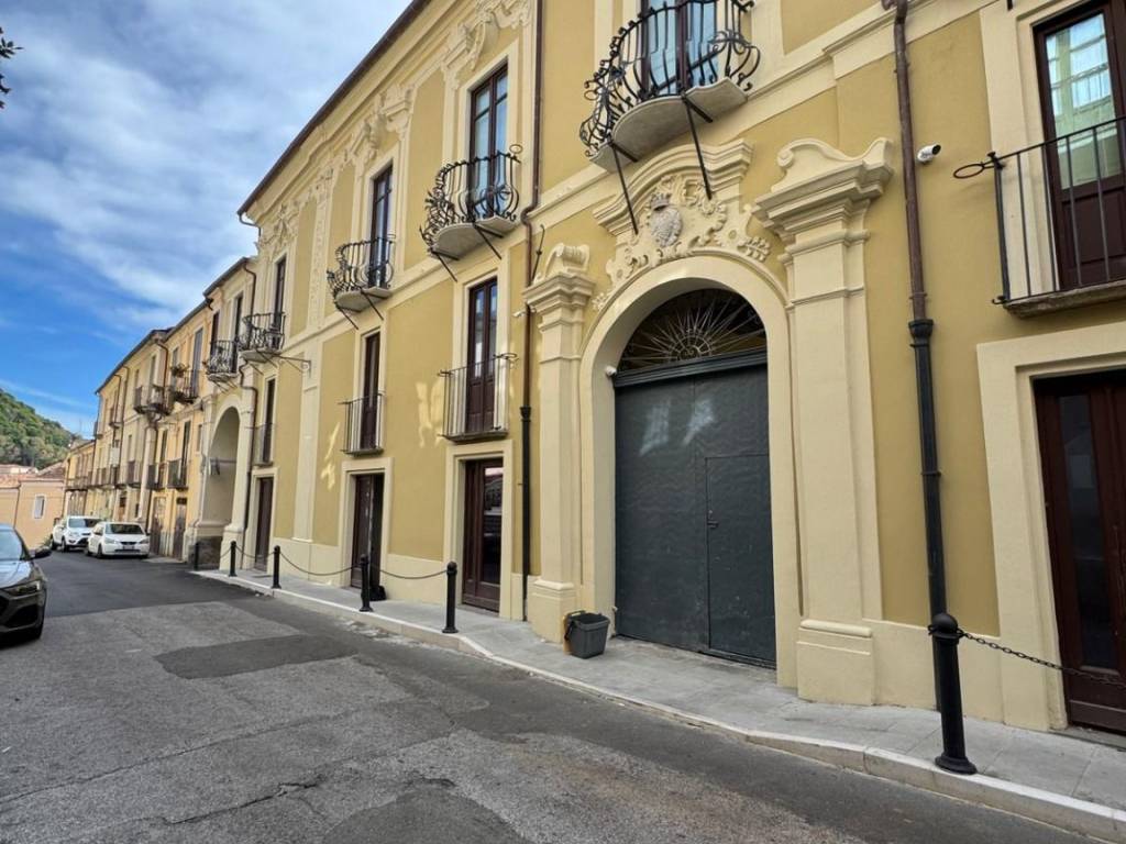 Immobile a Lamezia terme in Via Antonio d'Ippolito, 37 - Foto 3