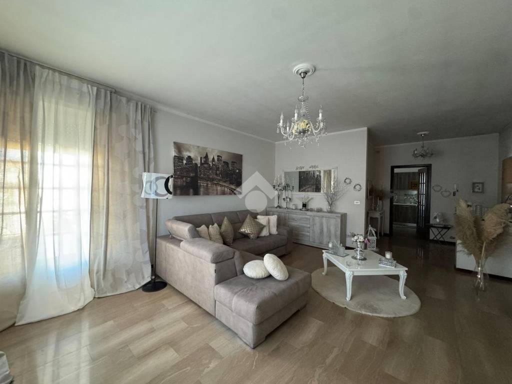 Appartamento a Vercelli in Via C. Martinetti, 12 - Foto 2