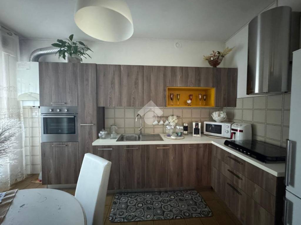 Appartamento a Vercelli in Via C. Martinetti, 12 - Foto 4