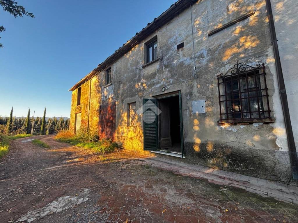 Rustico / casale a Pistoia in Via Vecchia Fiorentina, 10 - Foto 2