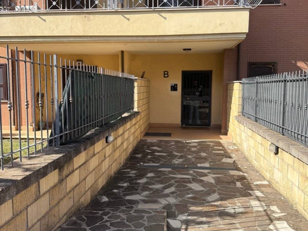 Appartamento a Monte compatri in Via Casilina , 3516 - Foto 2