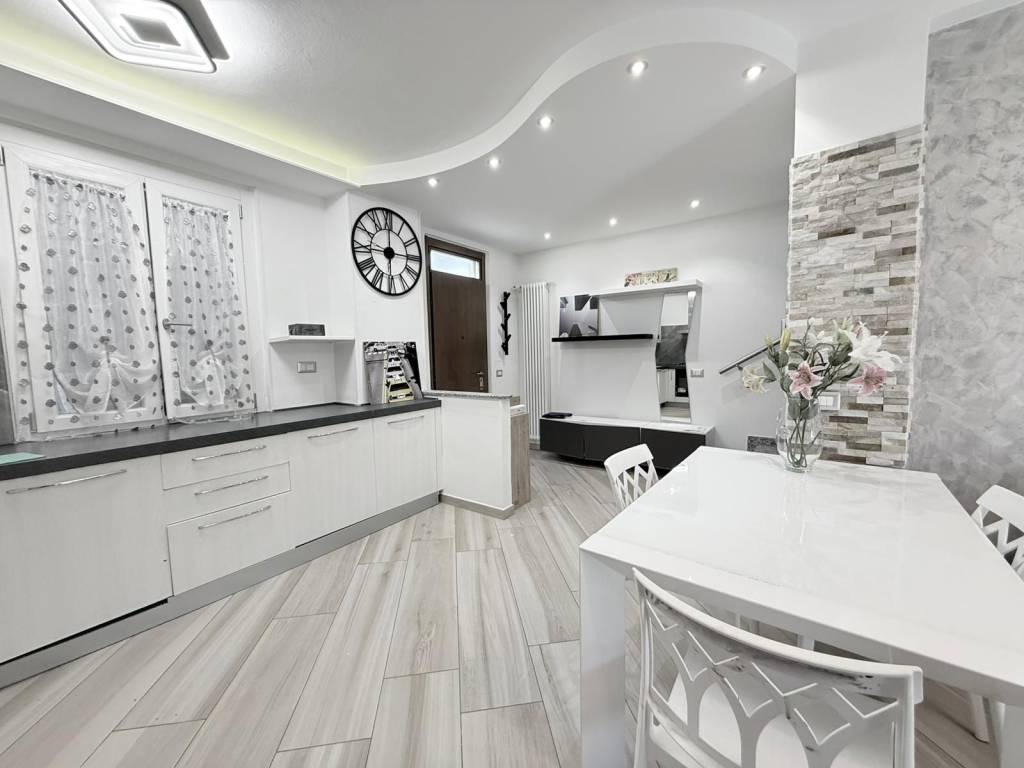 Casa indipendente a Cantù in Via Liguria - Foto 2