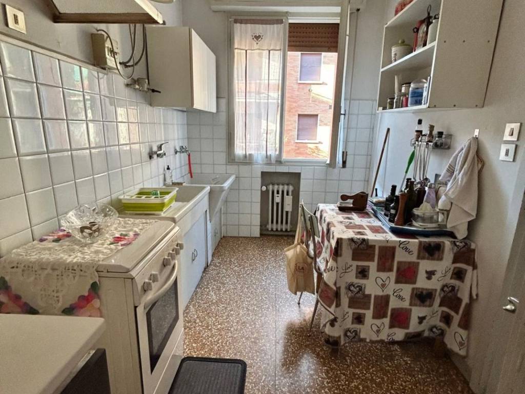 Appartamento a Bologna in Via Carlo Francioni - Foto 4