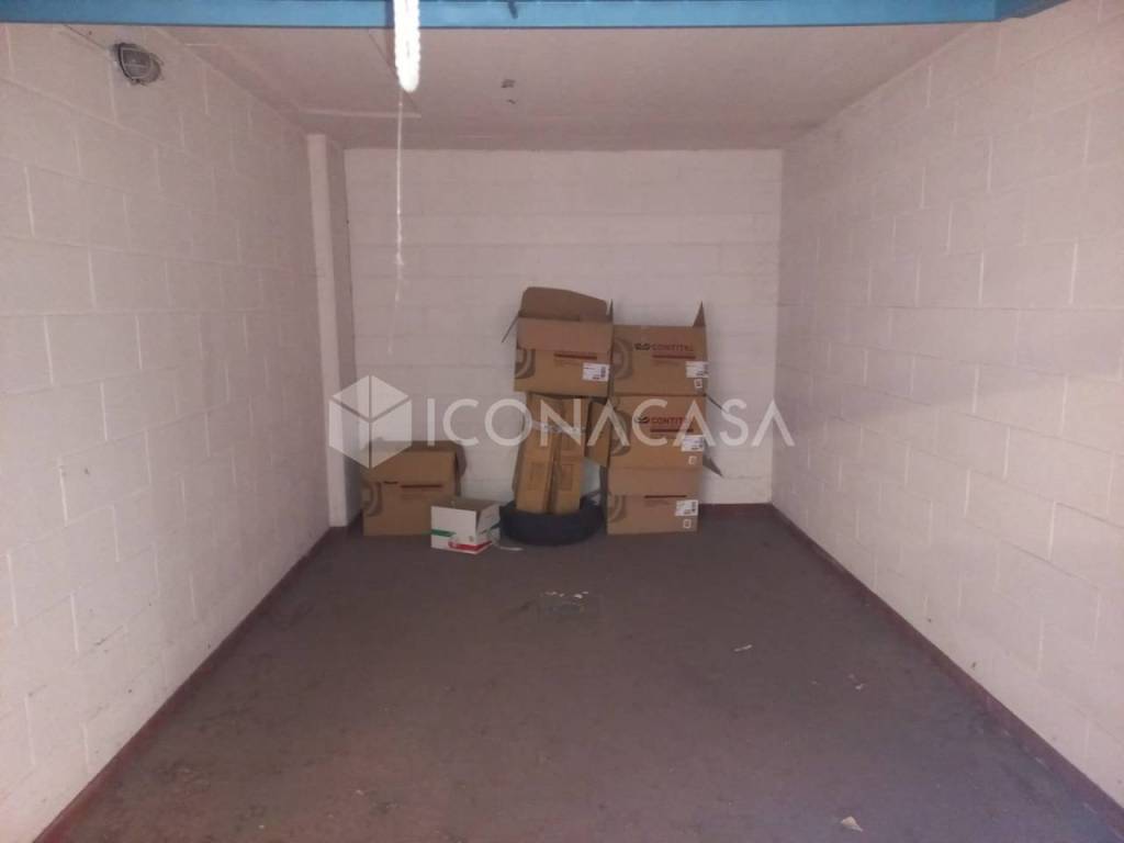 Box / garage a Bologna in Via Massenzio Masia, 3 - Foto 3