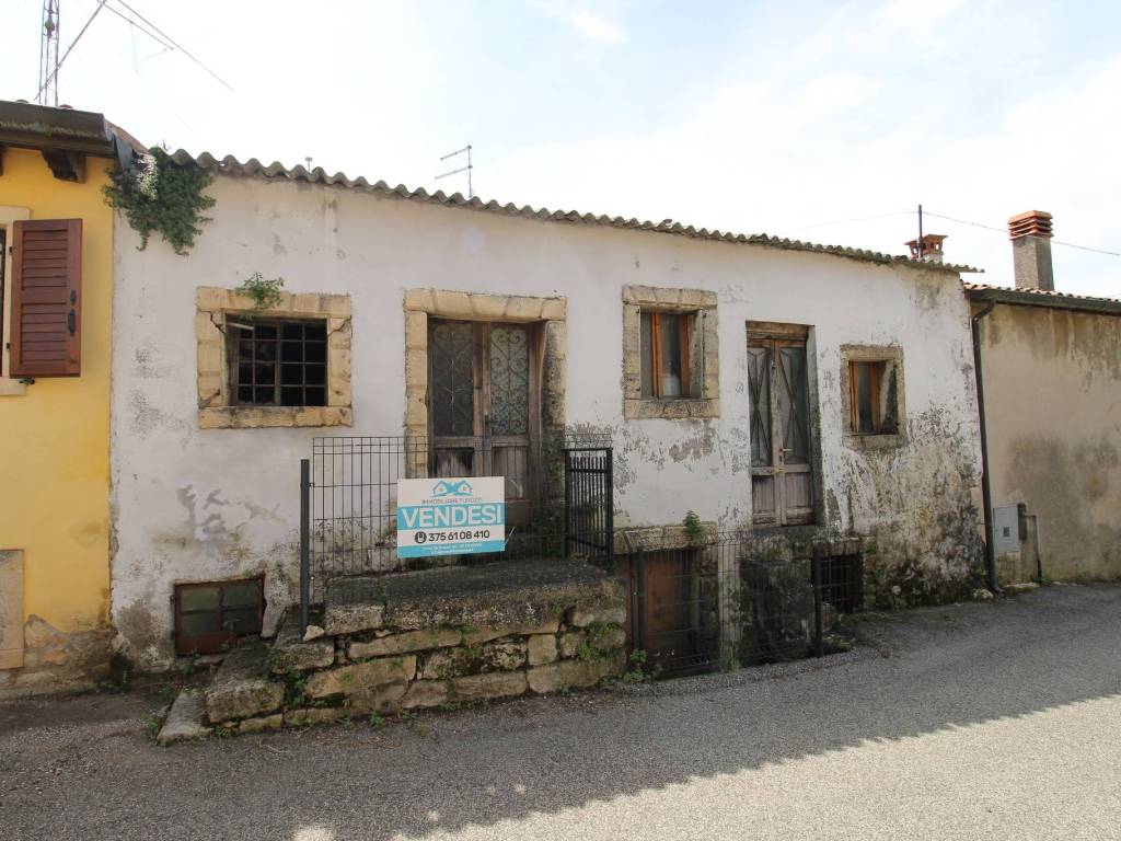 Rustico / casale a Soave in Via Corrubio - Foto 2