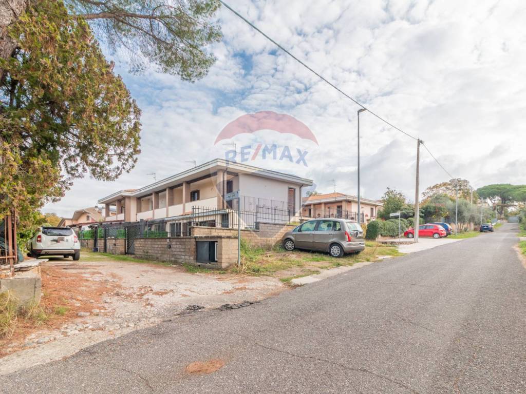 Villetta a schiera a Vetralla in Via Degli Ulivi - Foto 3