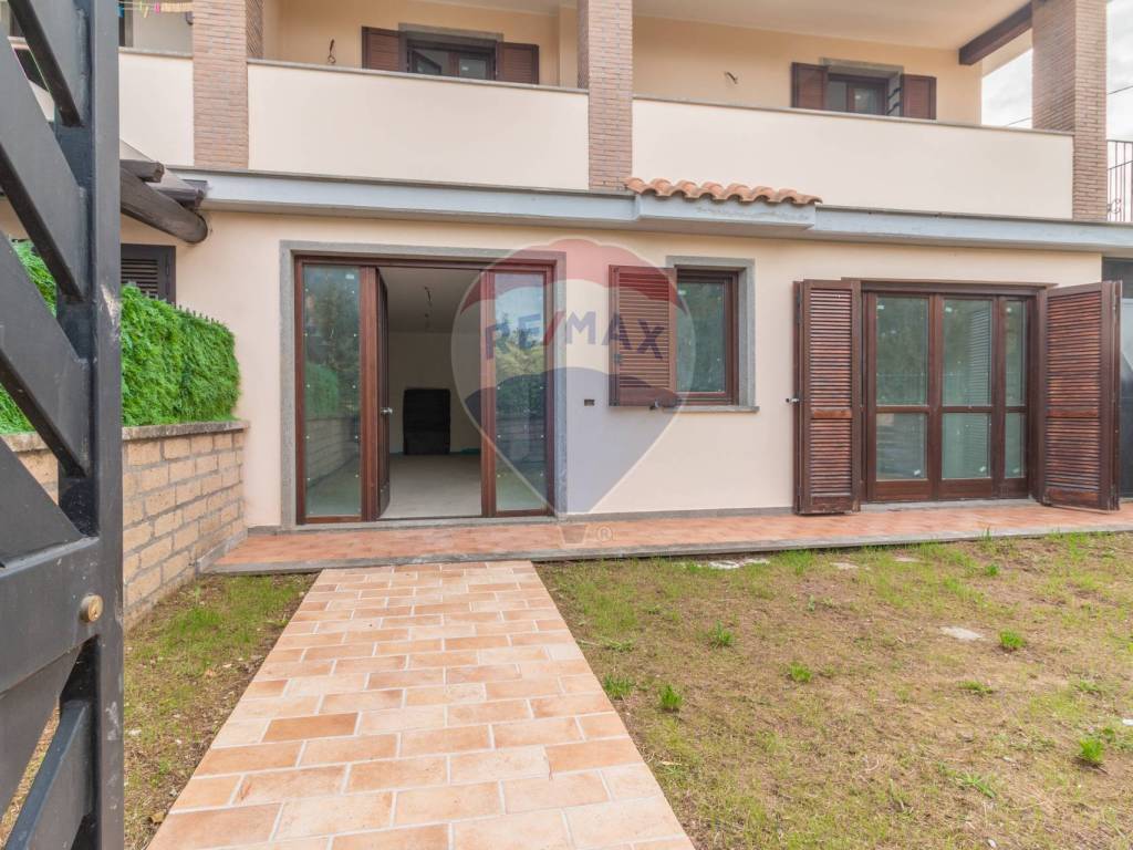 Villetta a schiera a Vetralla in Via Degli Ulivi - Foto 5