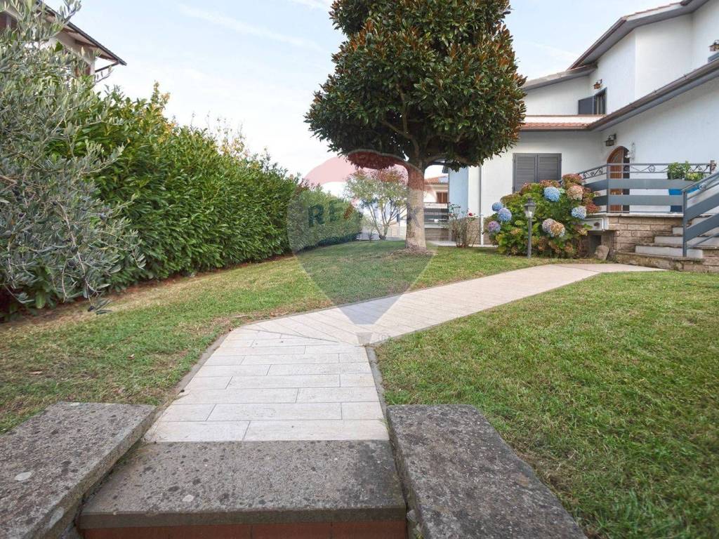 Villa a Vitorchiano in Via della Stazione, 35 - Foto 2