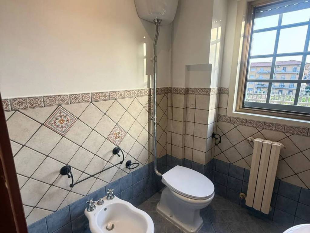 Appartamento a Aci catena in Via Chiusa Della Corte, 30 - Foto 3
