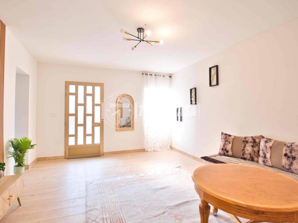 Casa indipendente a Galliate in Viale Leonardo Da Vinci - Foto 3