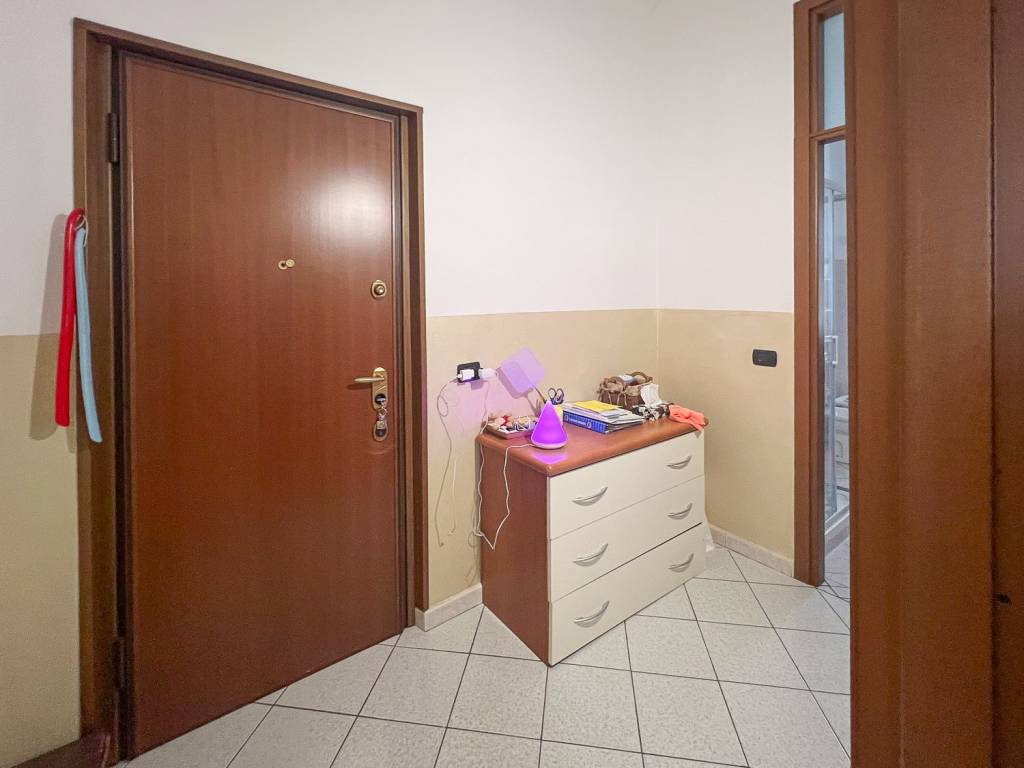 Appartamento a Cairate in Via Giuseppe Mazzini, 6 - Foto 5