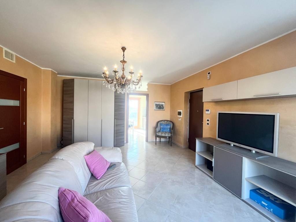 Appartamento a Collegno in Via Damiano Chiesa - Foto 4