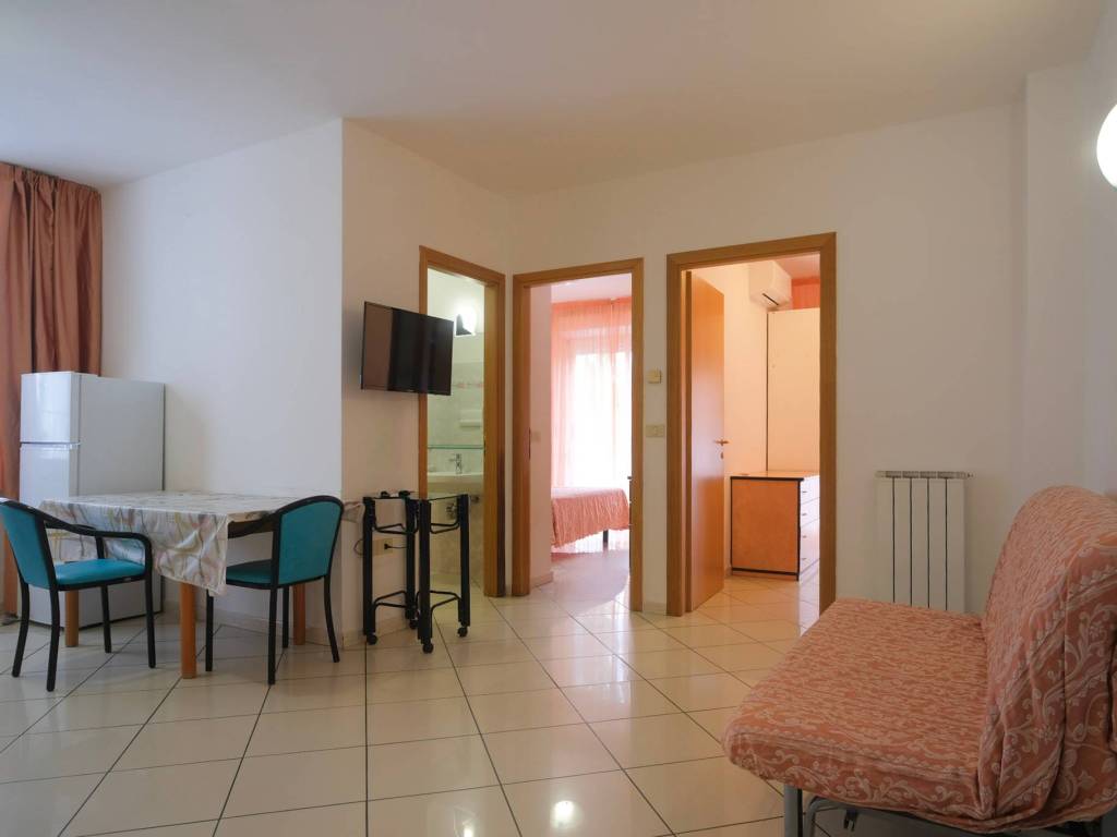 Appartamento a Cattolica in Via V. Delprete, 111 - Foto 2