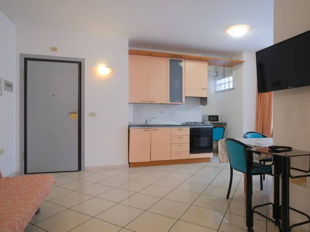 Appartamento a Cattolica in Via V. Delprete, 111 - Foto 3