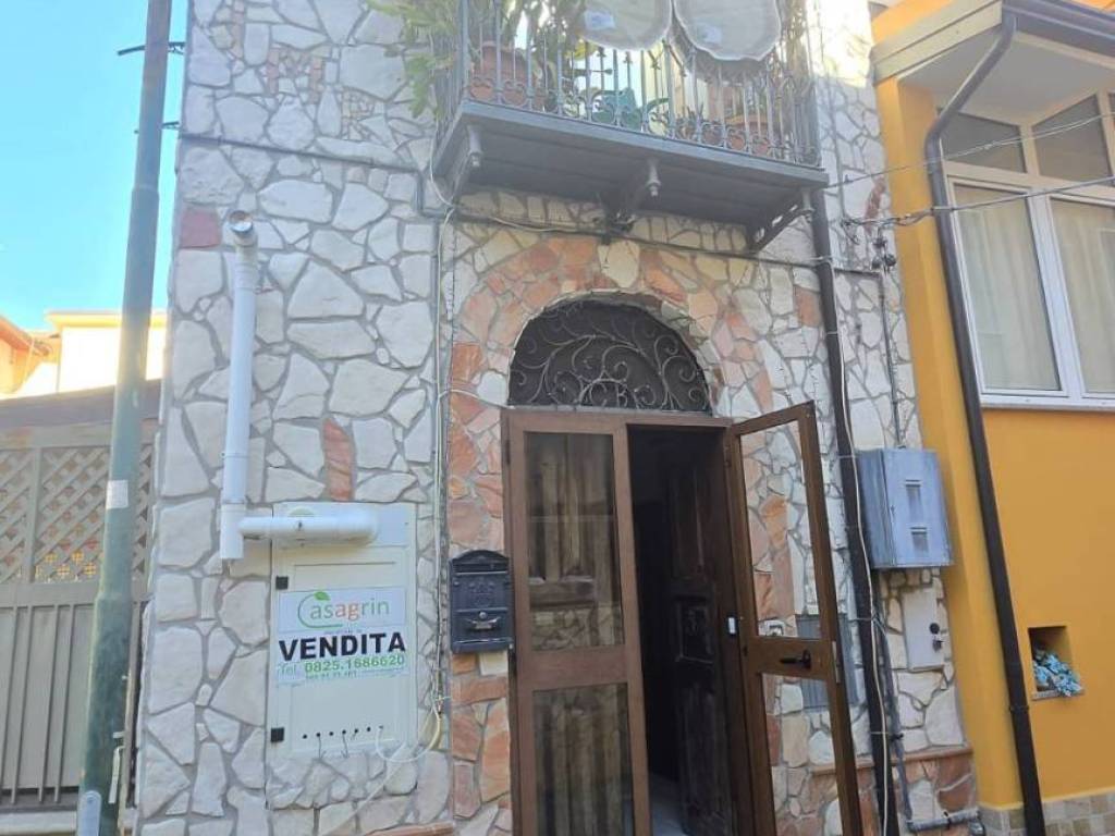 Casa indipendente a San leucio del sannio in Via Breccelle, 3 - Foto 2