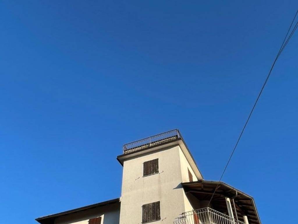 Appartamento a Cunardo in Via San Francesco D'Assisi n 10 - Foto 2