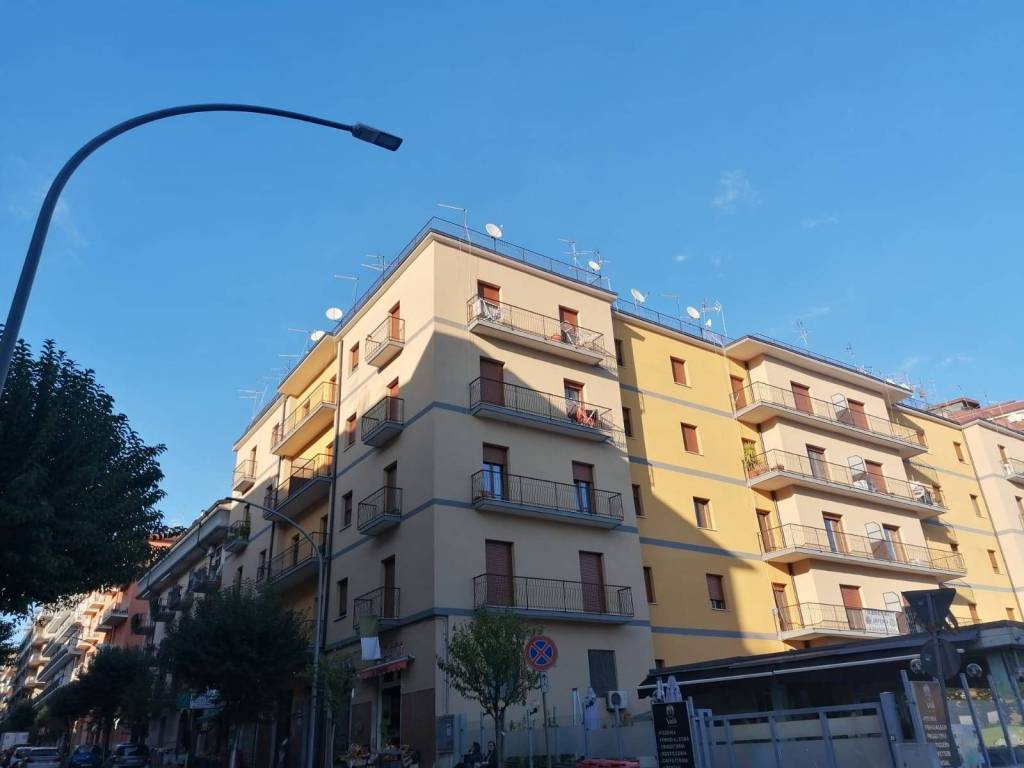 Appartamento a Avellino in Via G. carducci, 8 - Foto 2
