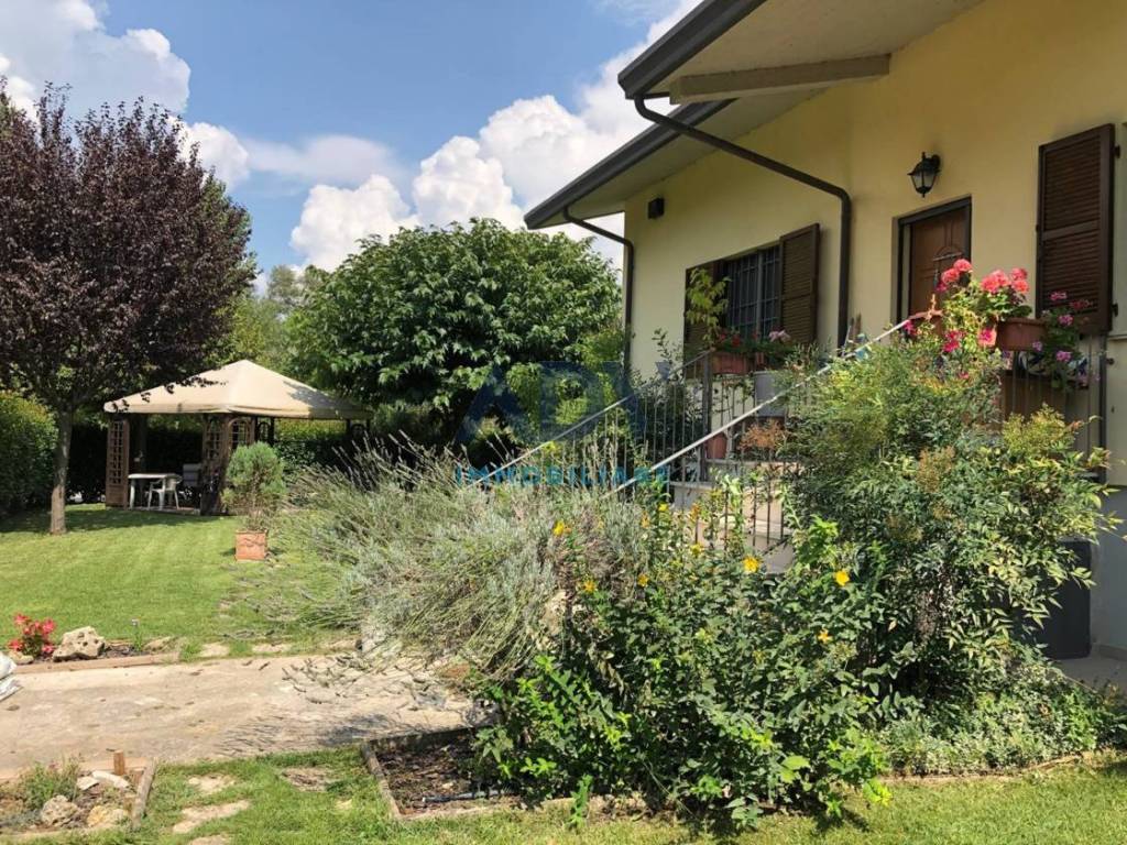 Villa a Assisi in Via Indipendenza, 31 - Foto 2