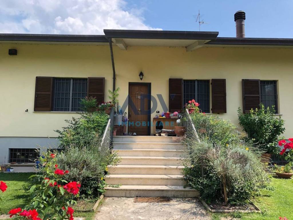 Villa a Assisi in Via Indipendenza, 31 - Foto 3