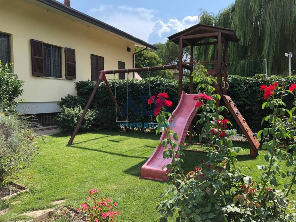 Villa a Assisi in Via Indipendenza, 31 - Foto 4