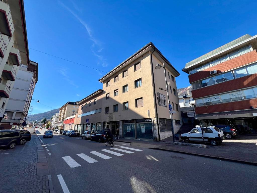 Immobile a Cles in Via Alcide De Gasperi, 12 - Foto 2
