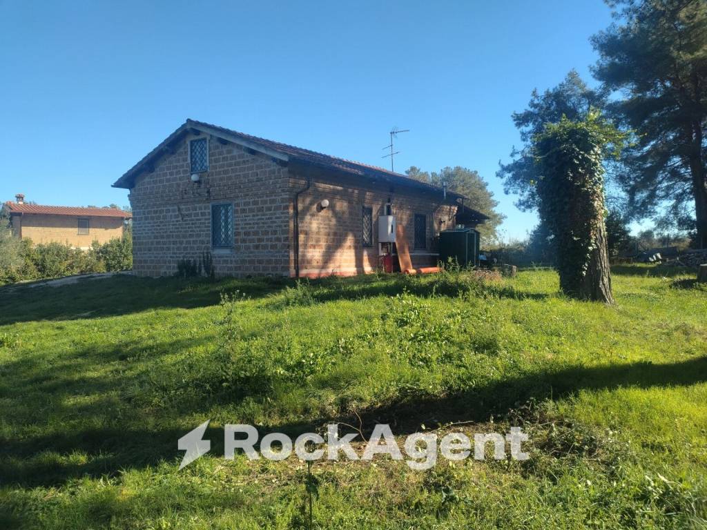 Villa a Nepi in Via dei Piani, 253 - Foto 3