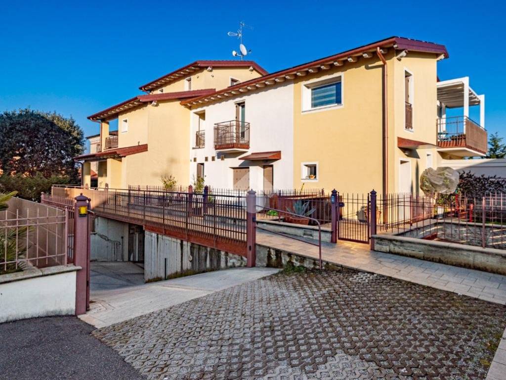 Appartamento a Adro in Ottimo Stato - Foto 2