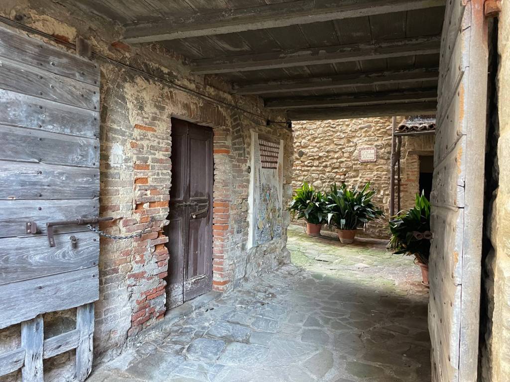 Box / garage a Piegaro in Via Camillo Benso di Cavour, 7 - Foto 4