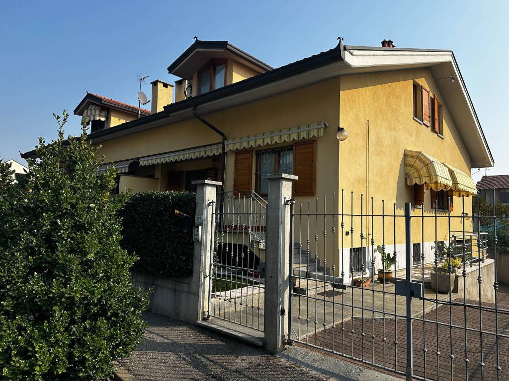 Villa a Settimo torinese in Via Ceresole, 21 - Foto 2
