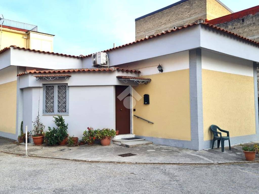 Appartamento a Casapulla in Via Salvo d'Acquisto, 16 - Foto 2