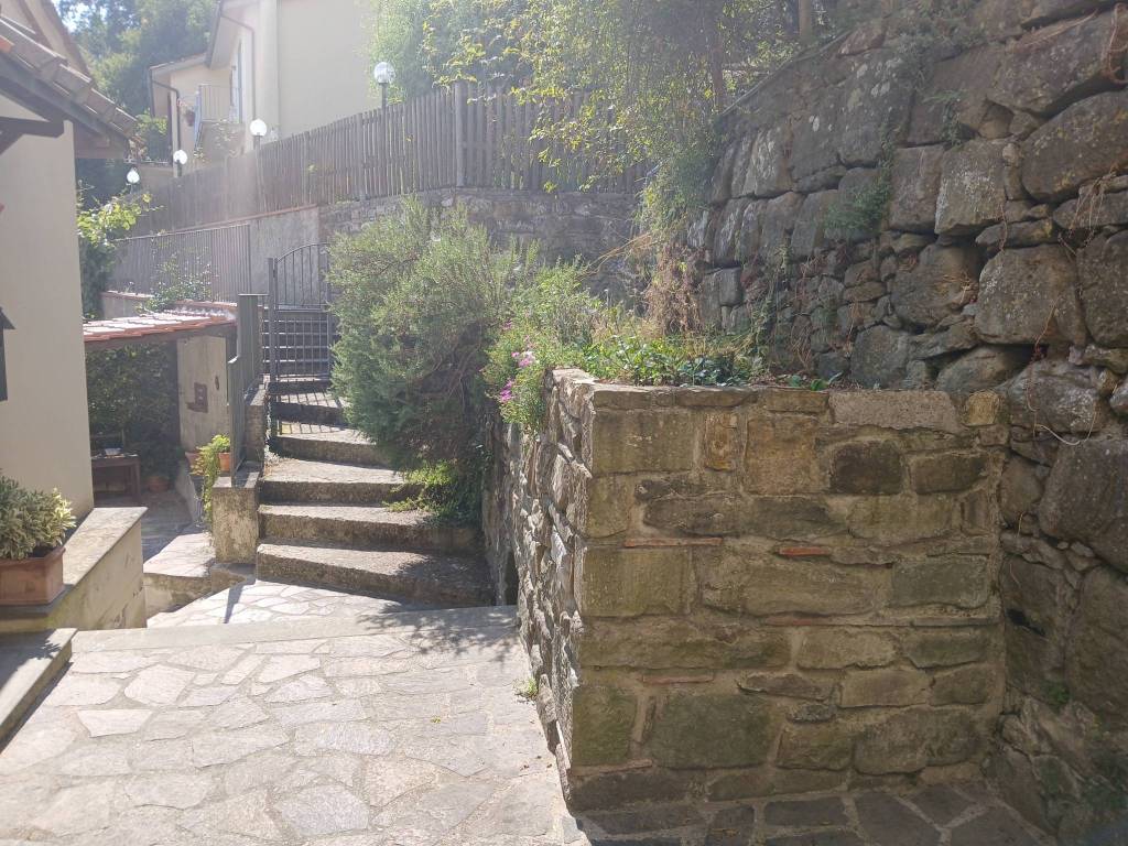 Casa indipendente a Pontassieve in Via Piana, 125 - Foto 3