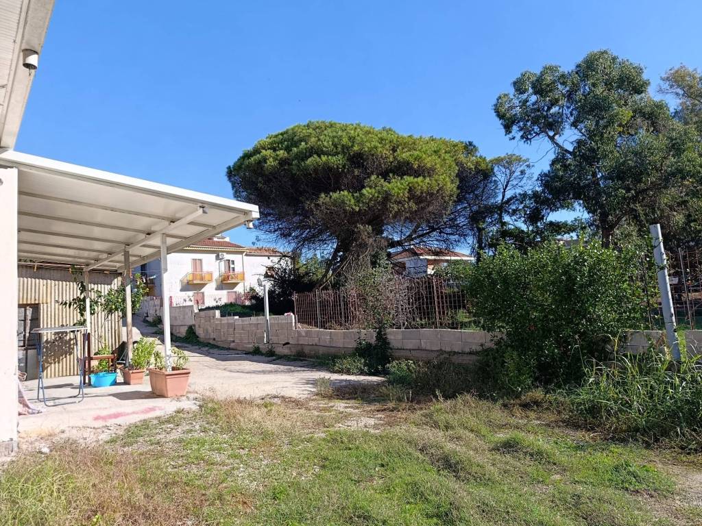 Villa a Minturno in Via Appia, 1375 - Foto 2