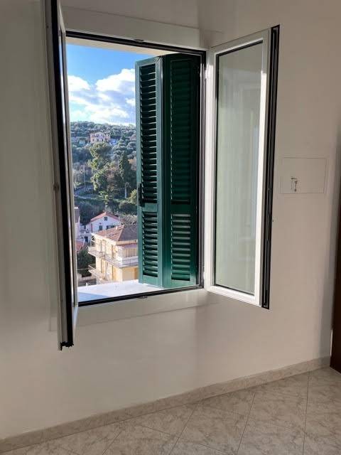 Appartamento a Imperia in Via Giuseppe Verdi - Foto 3