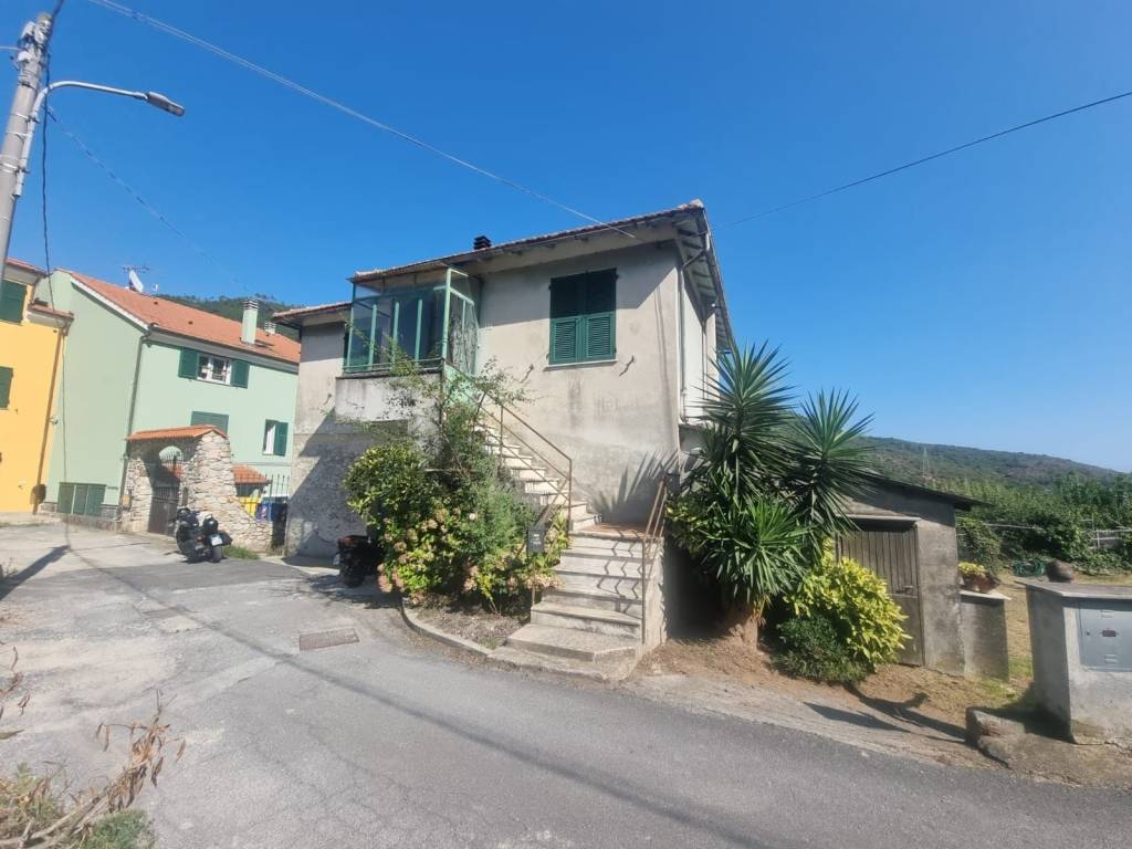 Villa a Loano in Borgata Isola Inferiore - Foto 2
