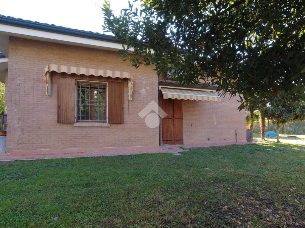 Villa a Castello d'argile in Via Primaria - Foto 2