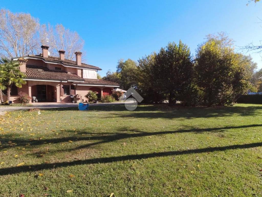 Villa a Castello d'argile in Via Primaria - Foto 4