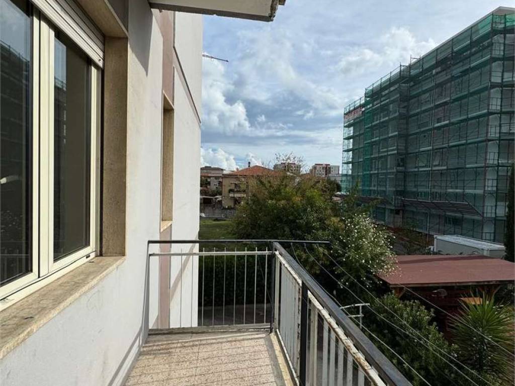 Appartamento a Pescara in VIA LAGO DI PIEDILUCO, 5 - Foto 4