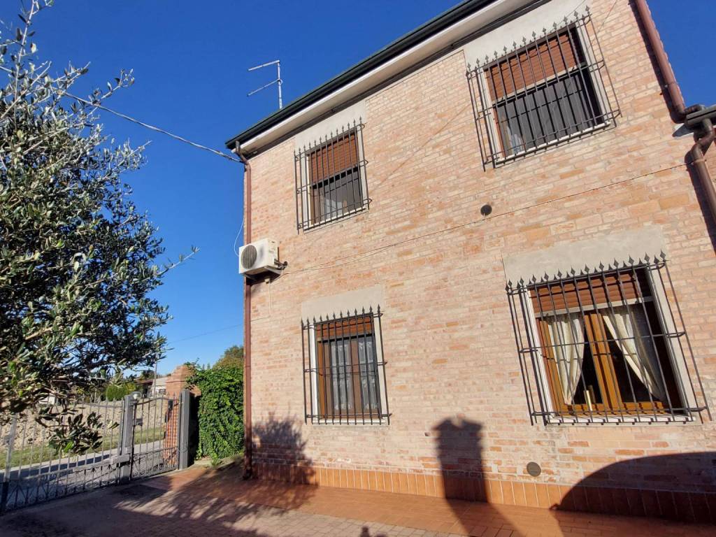 Villa a Ferrara - Foto 2