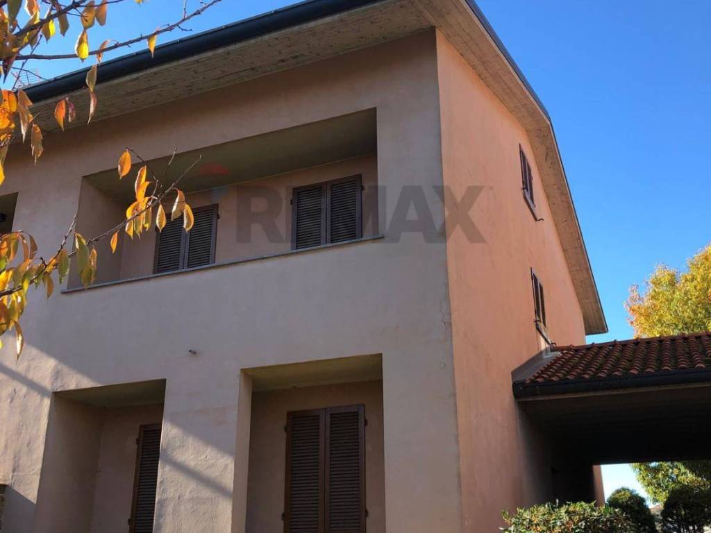 Villa a Casatenovo in Via Don MIlani, 24 - Foto 2