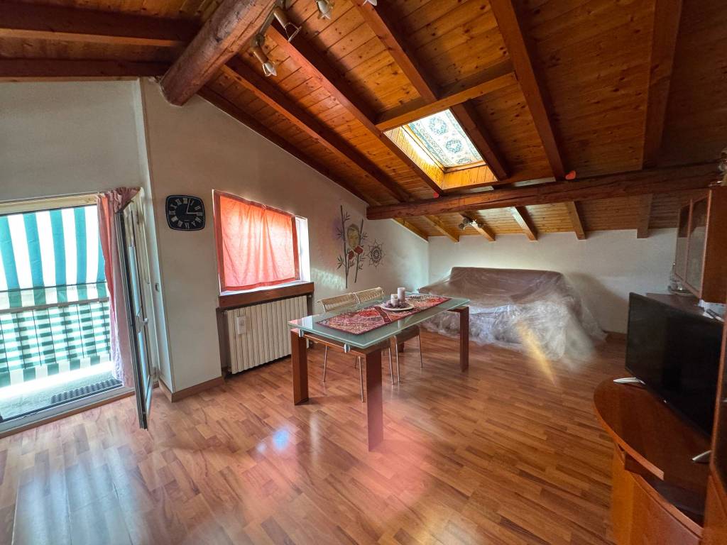 Palazzo / stabile a Valmadrera - Foto 4