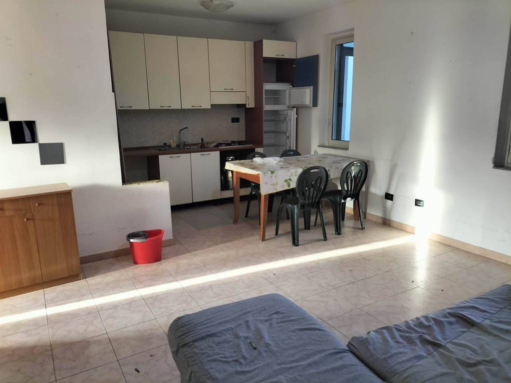 Appartamento a Oliveri in Via Rosate - Foto 2